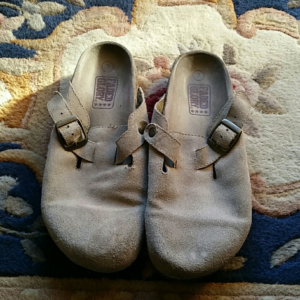 Clogs/Mules